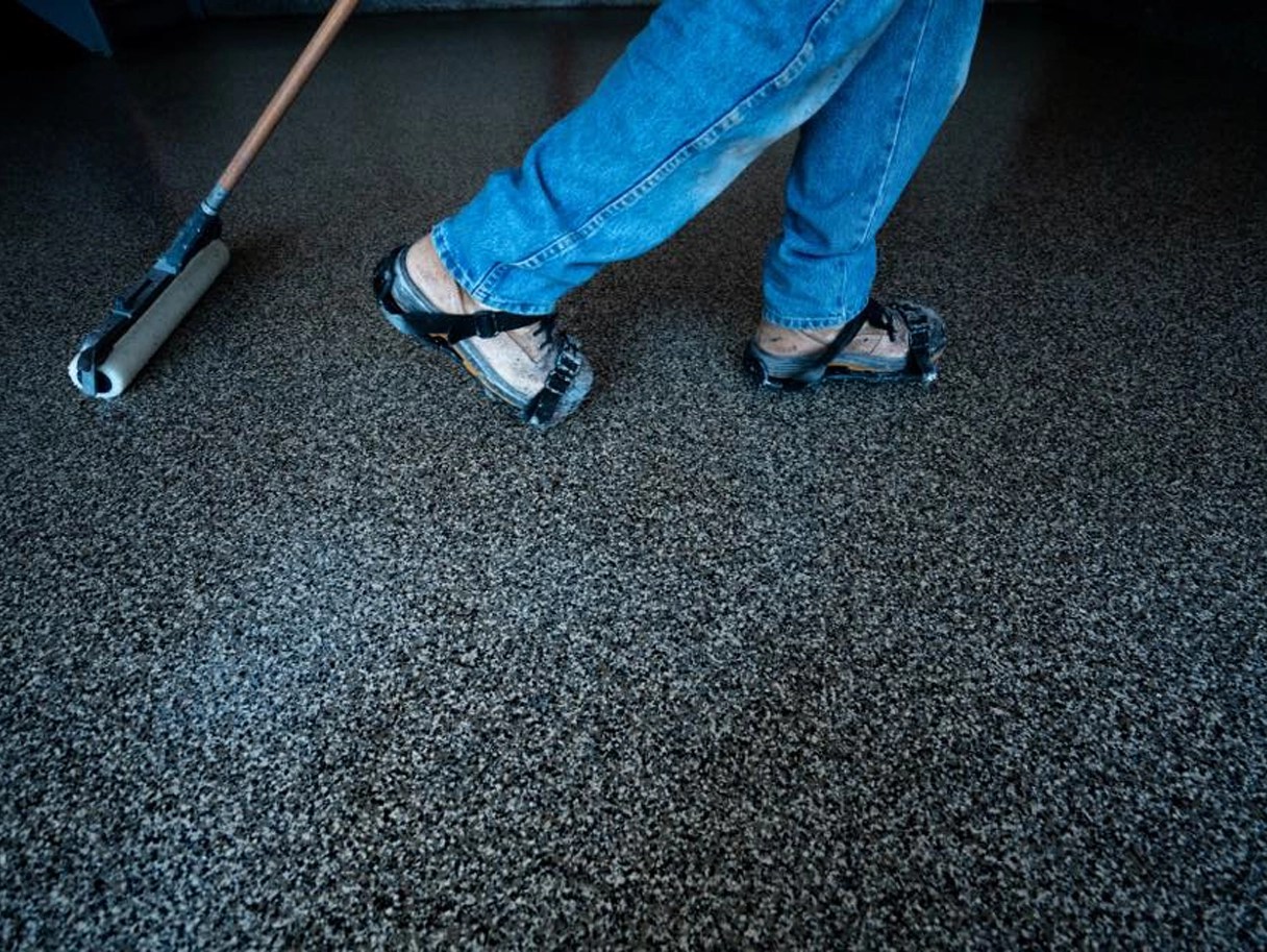 Flake epoxy flooring