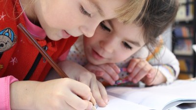 人生で学校教育が必要な理由7選 – 人生の基礎はどこで作られるのか?