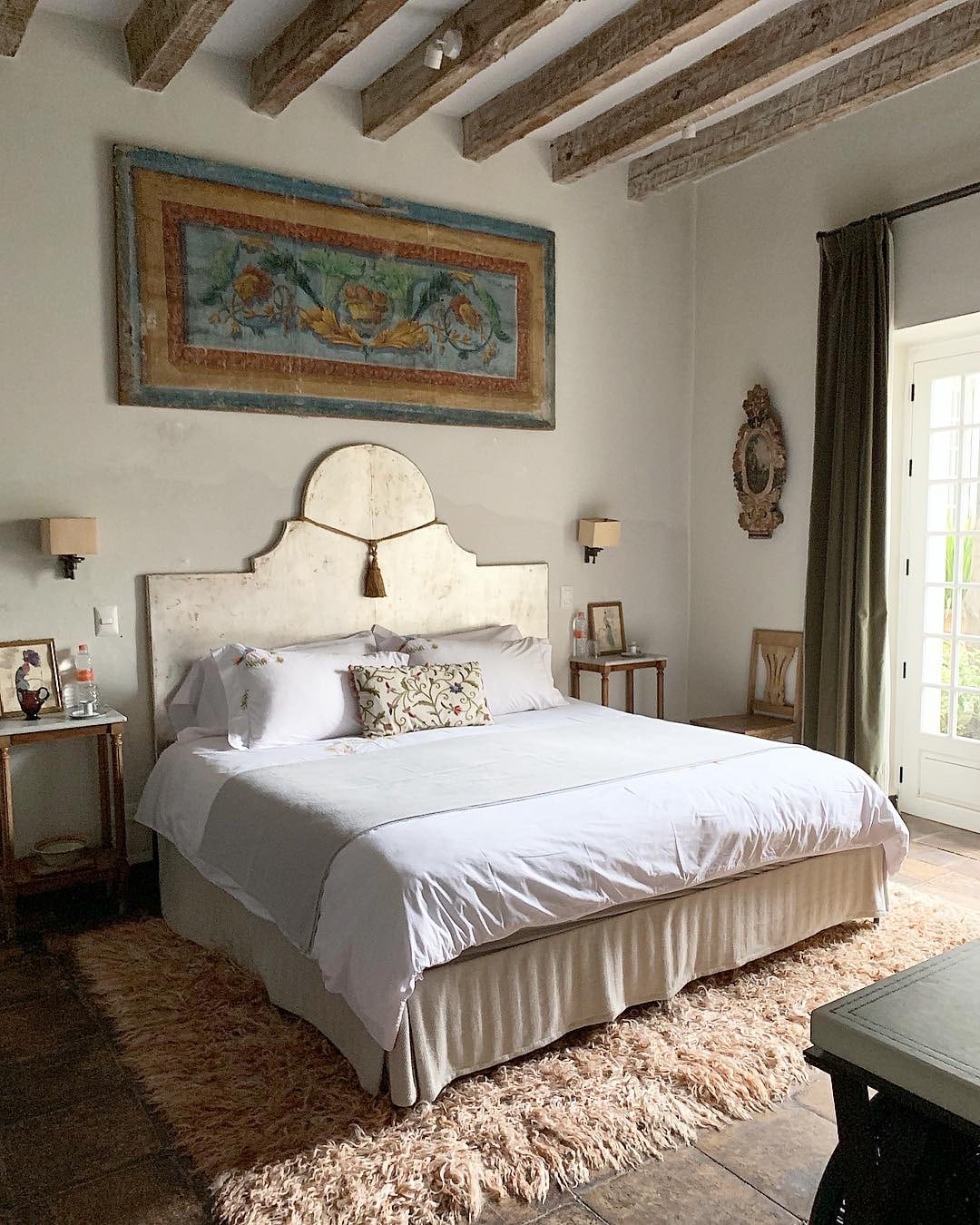 12 Headboards to Update Your Bedroom in 2022 RoundUp