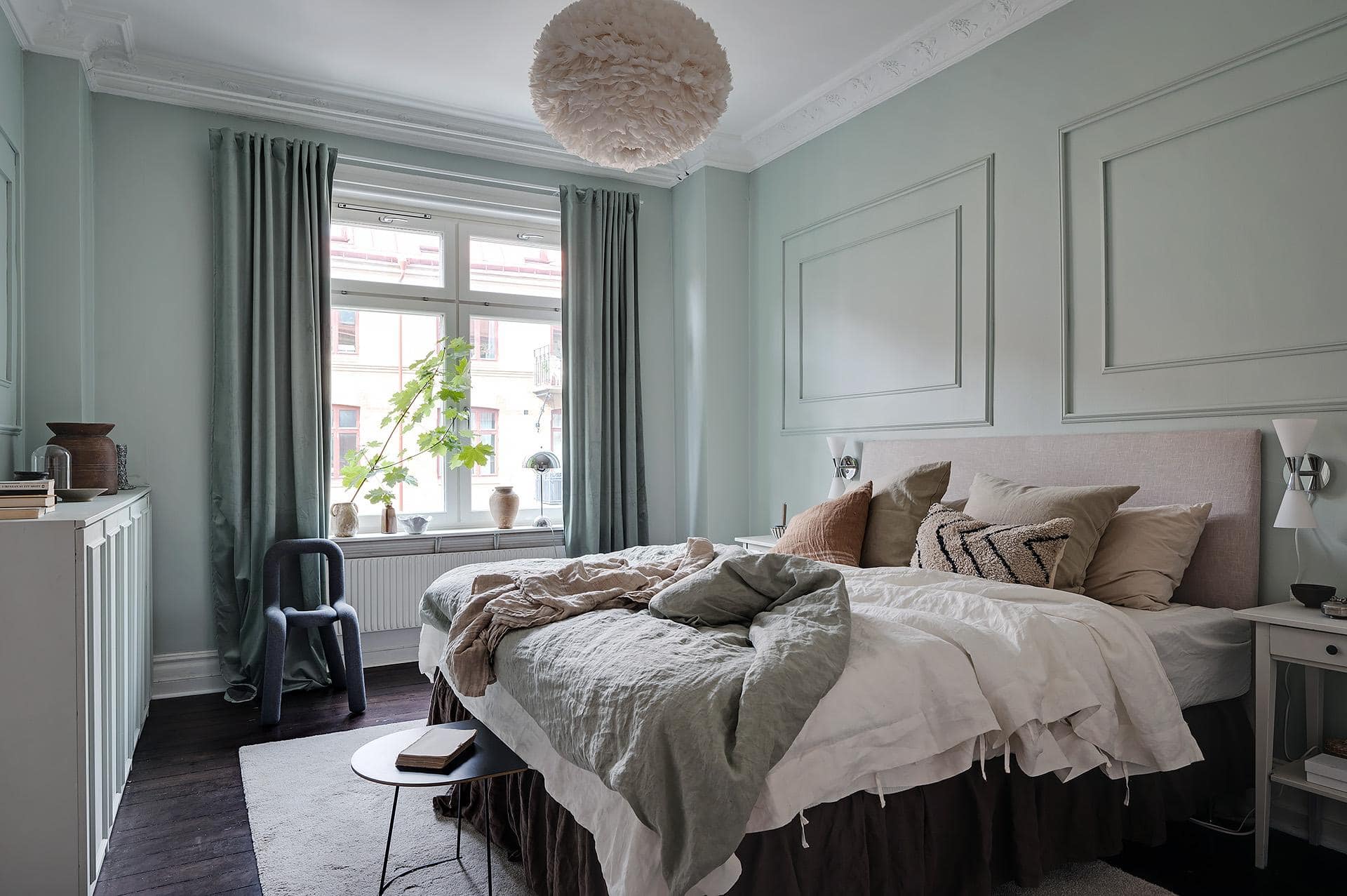 Complementary wall colors in a beautiful turn-of-the-century apartment ...