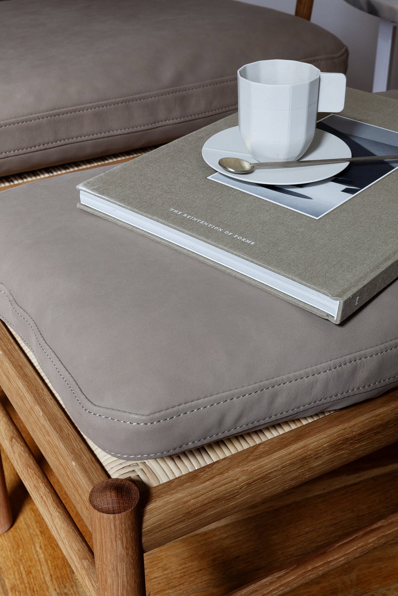 OW149 Colonial Chair: An Iconic Design Classic Reimagined in TERRA