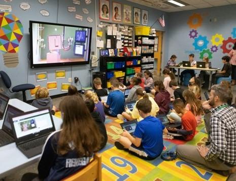students-watching-show1