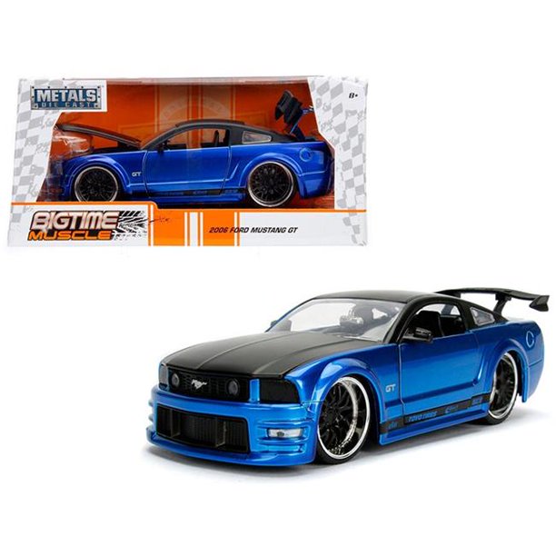 Jada 99974 1-24 2006 Ford Mustang GT Diecast Model Car - Blue with Black Top bigtime muscle