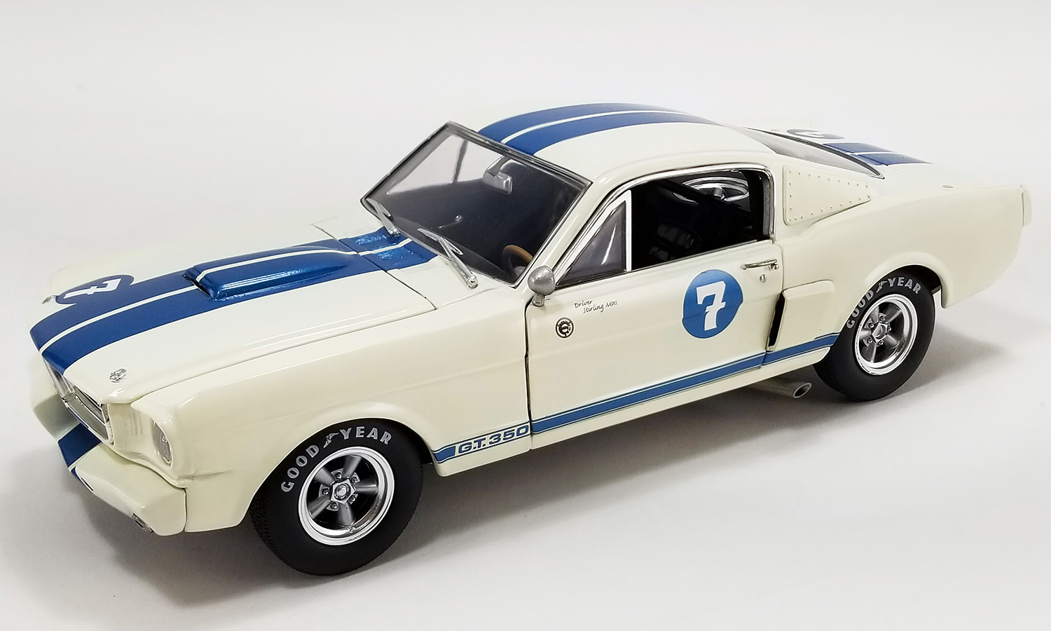 ACME 1/18 #7 1966 SHELBY GT350 - STIRLING MOSS A1801814