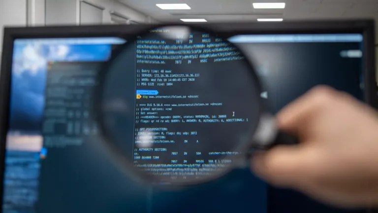 Surveillance du système sous Linux et analyse des journaux