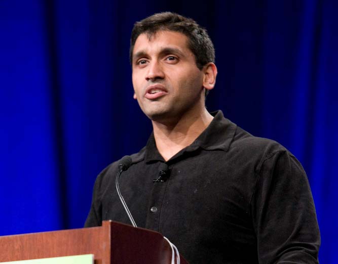 Jay Bhatti presentando Spock.com durante a Web 2.0 Expo