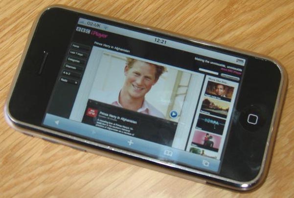 O BBC iPlayer presenta a mesma web no iPhone que no PC