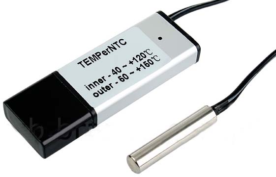 O dispositivo inclúe un sensor para colocar no exterior