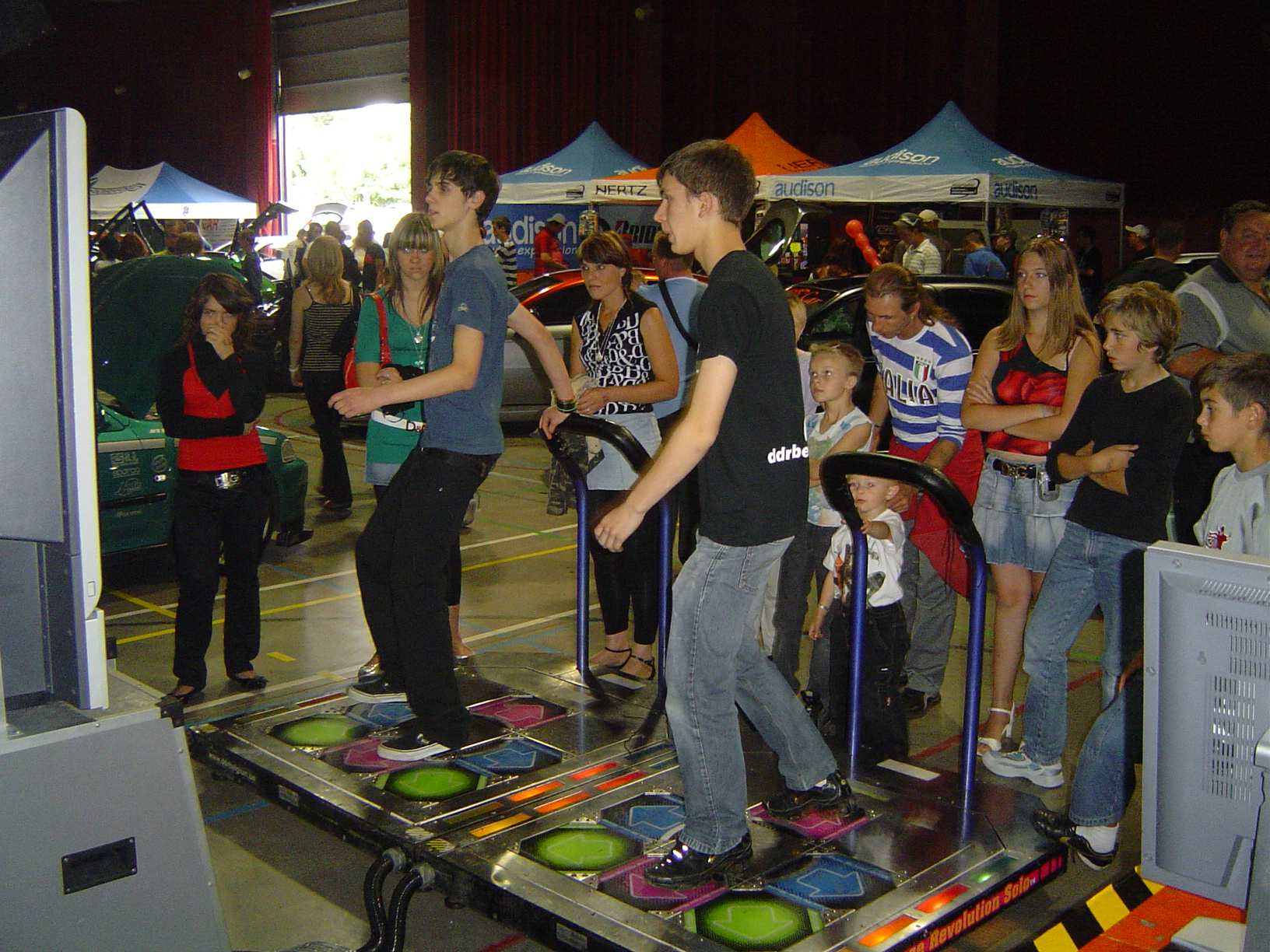 Imaxe dun dos xogos de baile para salóns recreativos