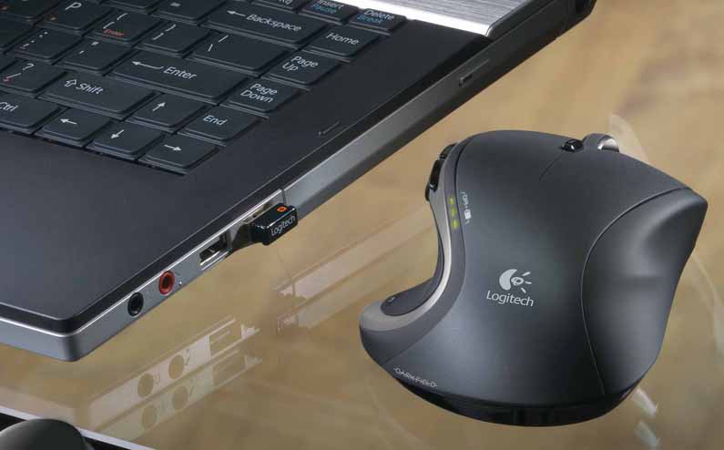 Logitech-Performance-Mouse-MX-mesa.jpg