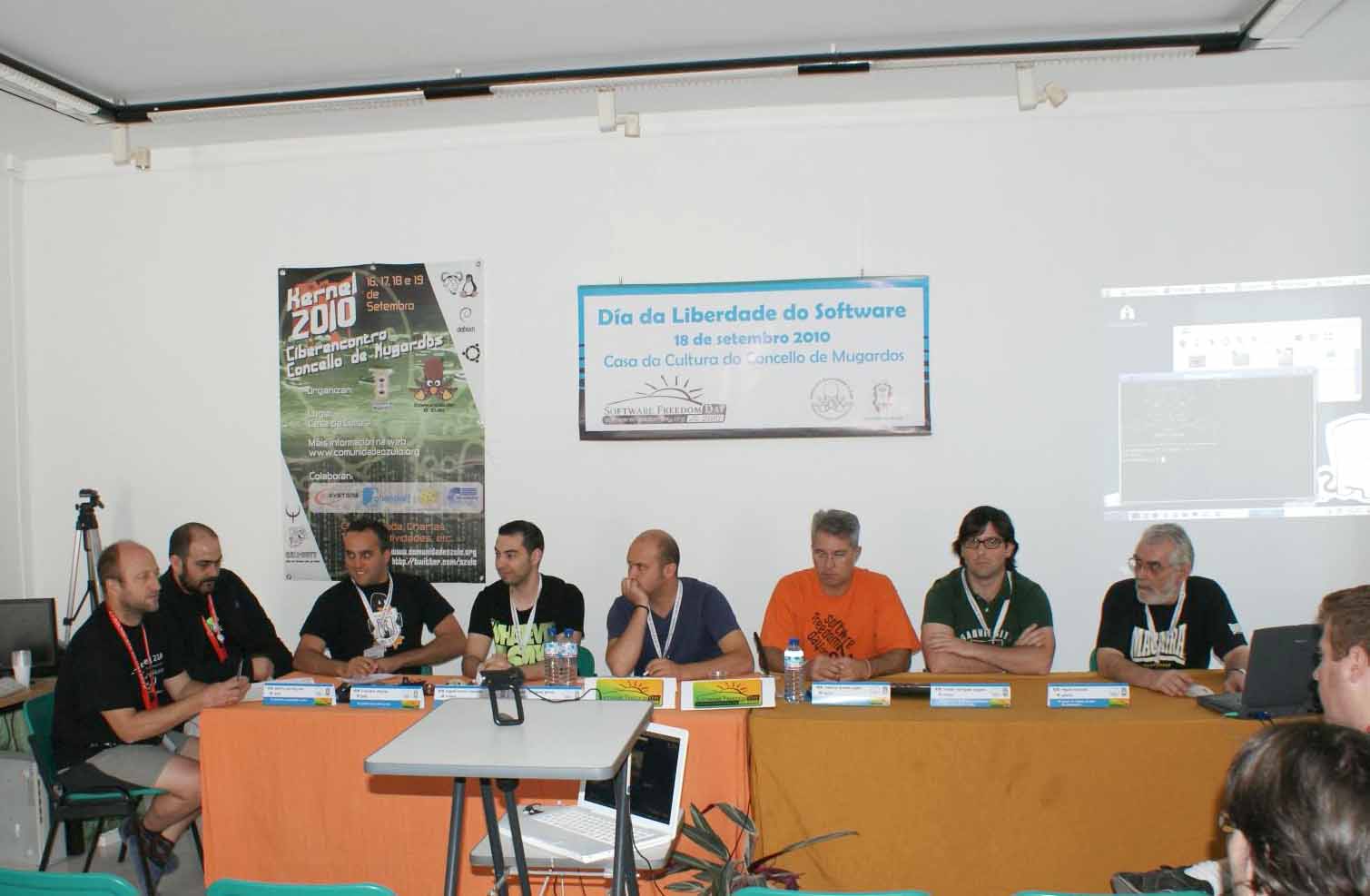 kernel2010_mesa_redonda.jpg