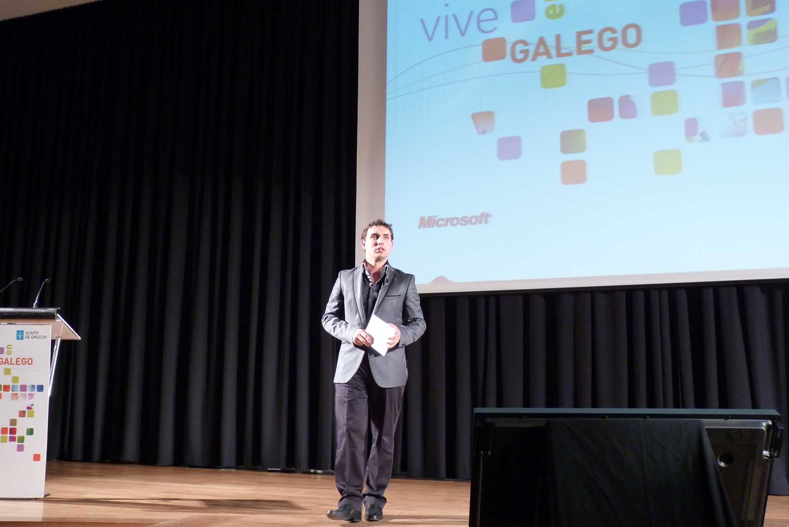 Rubén Riós conduciu o evento dun xeito tan correcto coma divertido
