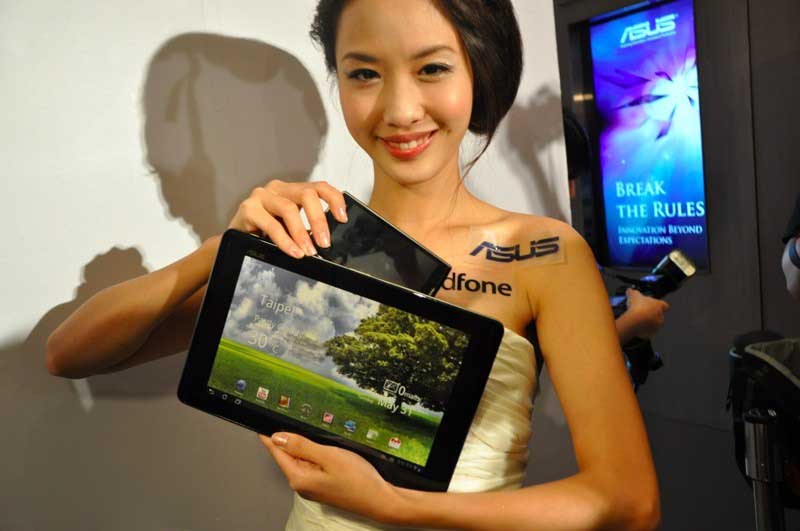 padfone2011-moza.jpg