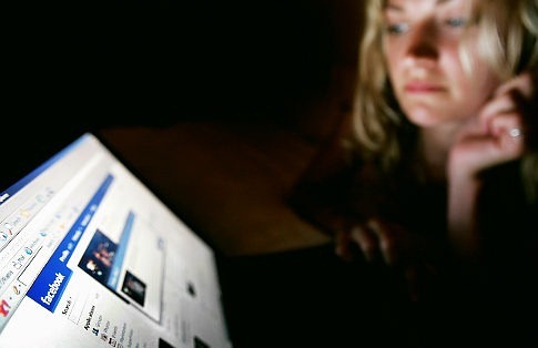 Female-Facebook-User.jpg