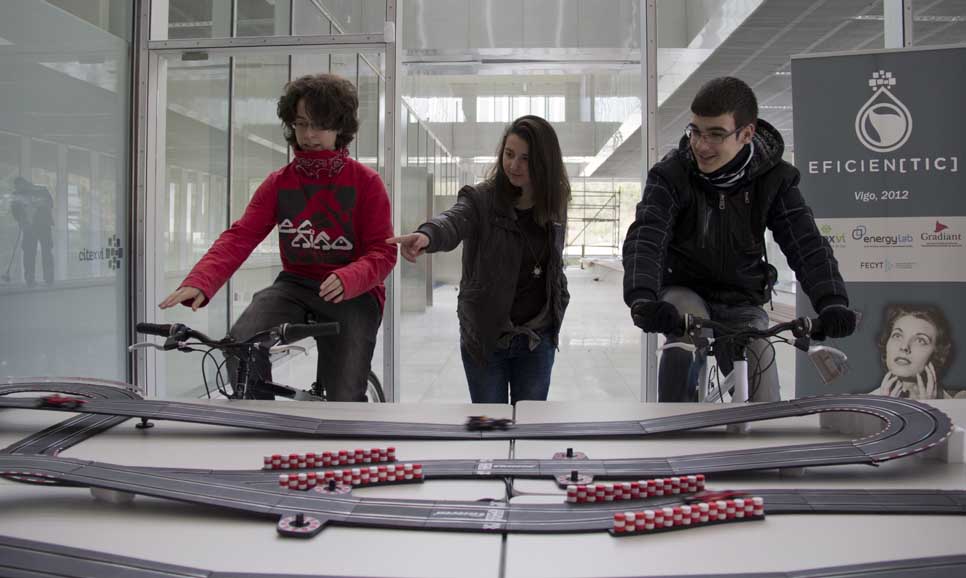 20120207_Scalextric_02.jpg