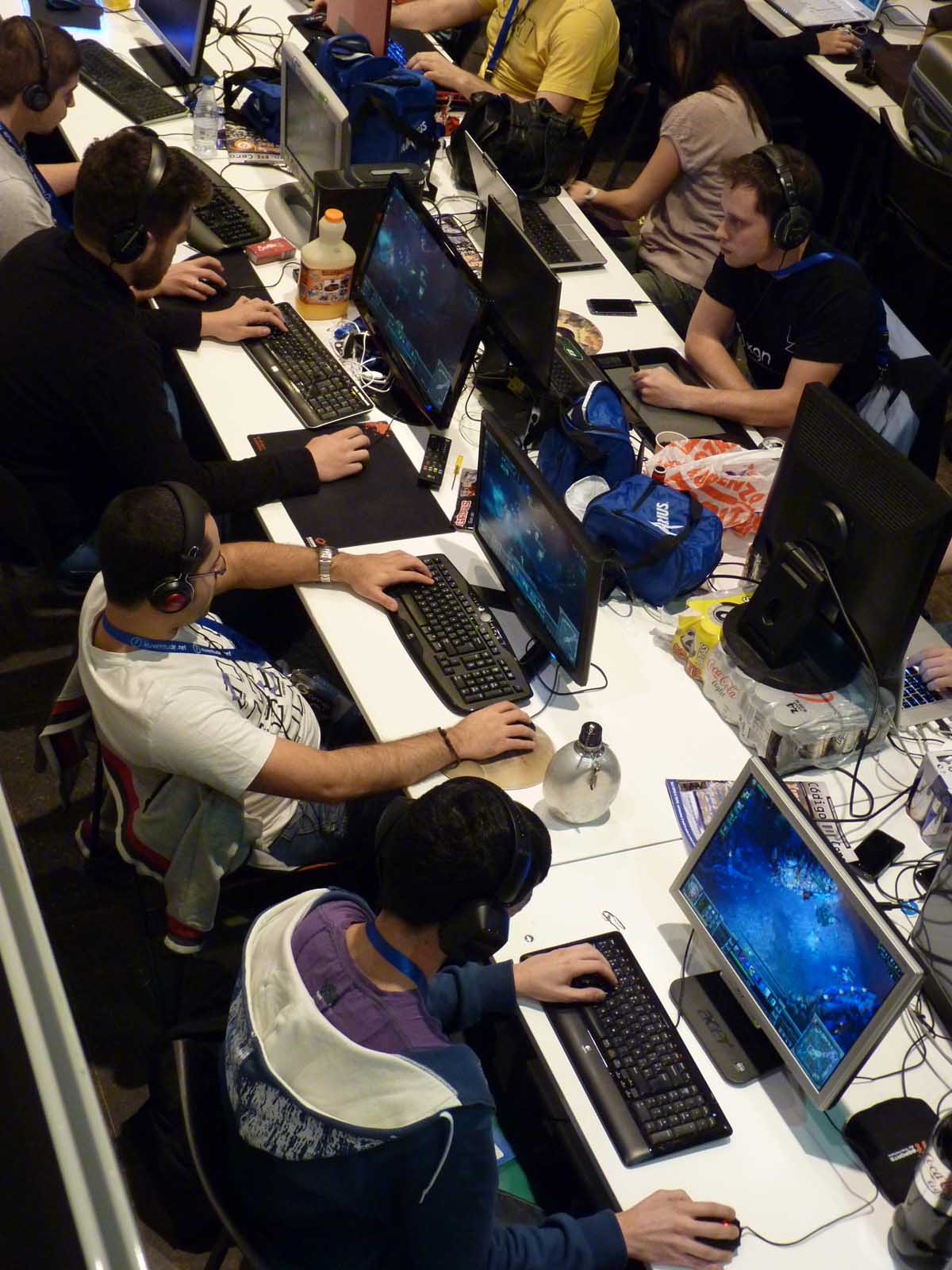 xgn_2011_02.jpg