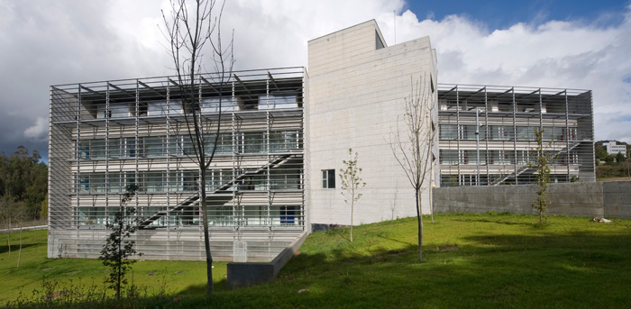 Fachada do Edificio Emprendia, sede da xuntanza formativa-divulgativa