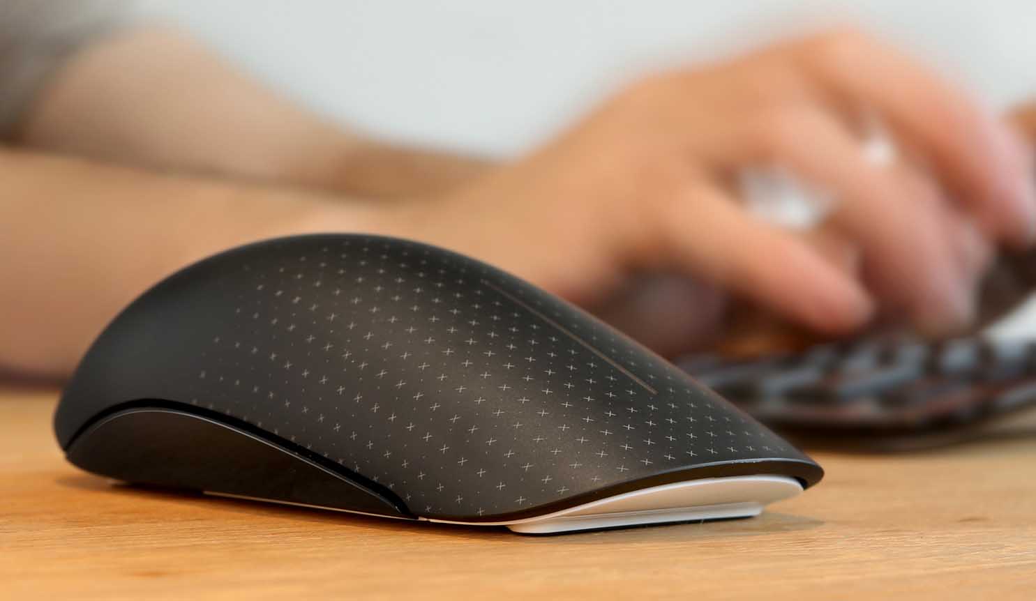 microsoft_touch_mouse-2.jpg