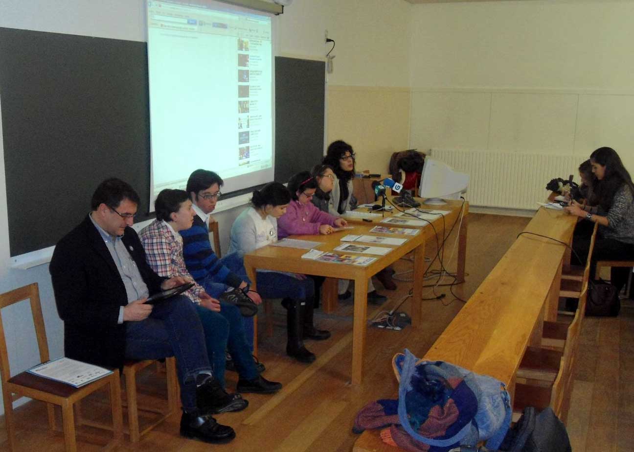 Estudantes de Xornalismo contribuíron á potenciación da páxina de Facebook de Down Compostela