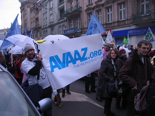 avaaz_internet.jpg