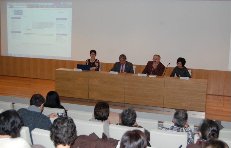 Presentación en Lugo do espazo web 'Proxéctate en galego', con (de esquerda a dereita) Mar Pérez Fra, Pedro García Herradón, Ramón Villares e Marta López