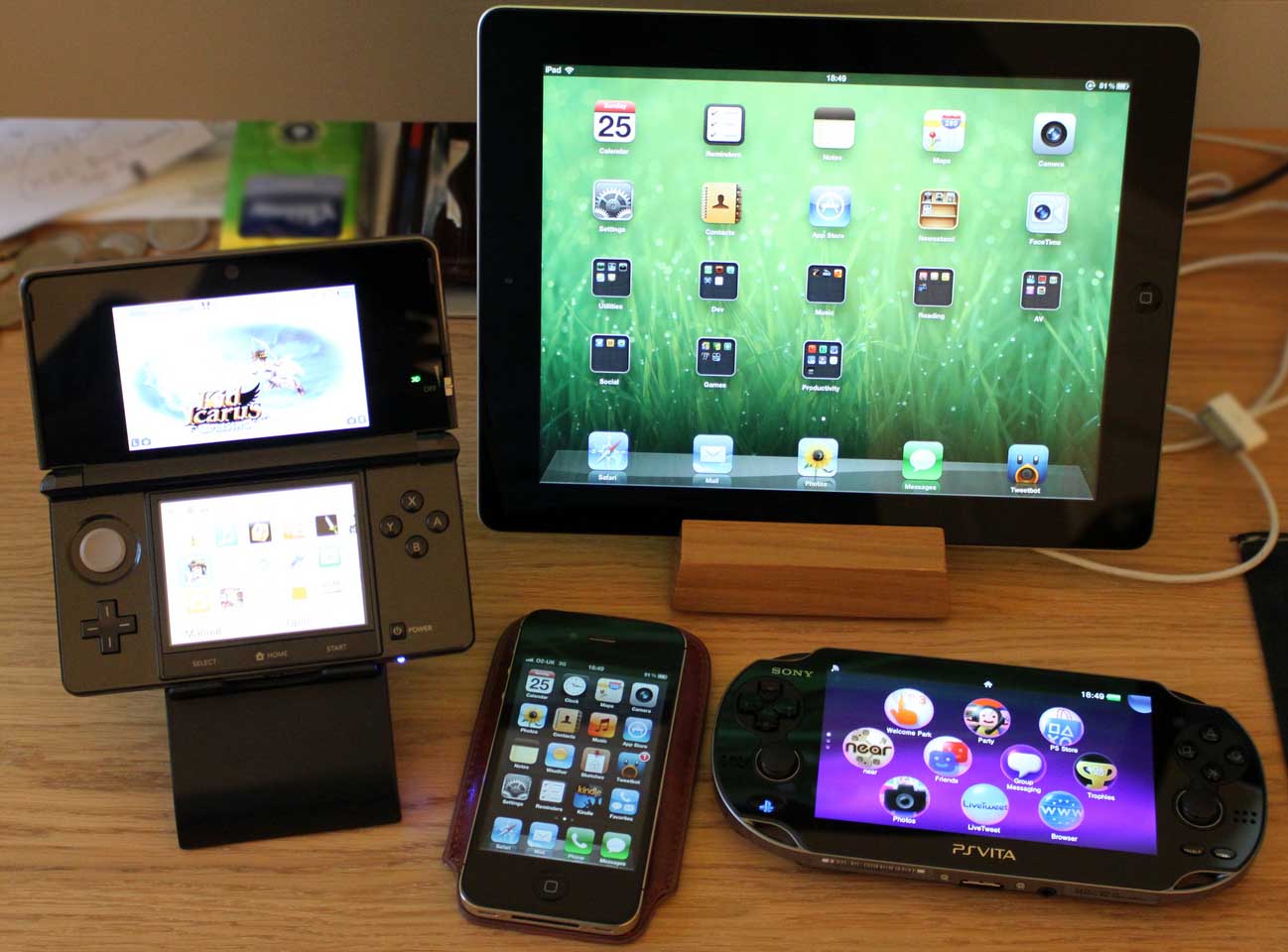 consolas_portatiles_vs_ios.jpg