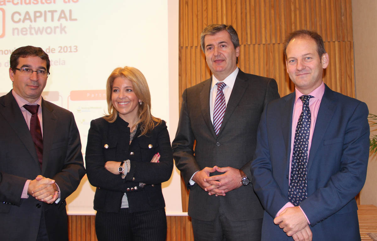Presentación do foro con Antonio Rodríguez del Corral, do Clúster TIC Galicia; Reyes Leis Rodríguez, do Concello de Santiago; Santiago Novoa, de Novagalicia Banco, e Juan Cividanes, de Xesgalicia