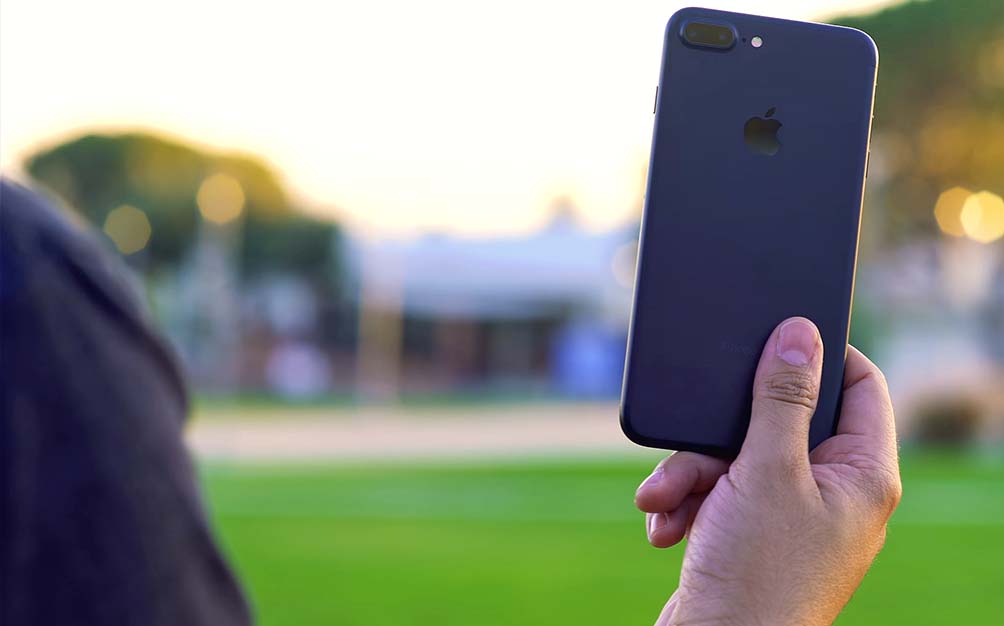 iphone_7_plus_na_man.jpg