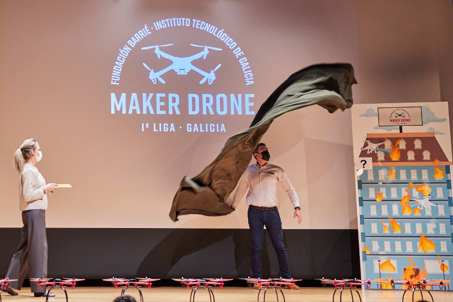 maker_drone_5_.jpg