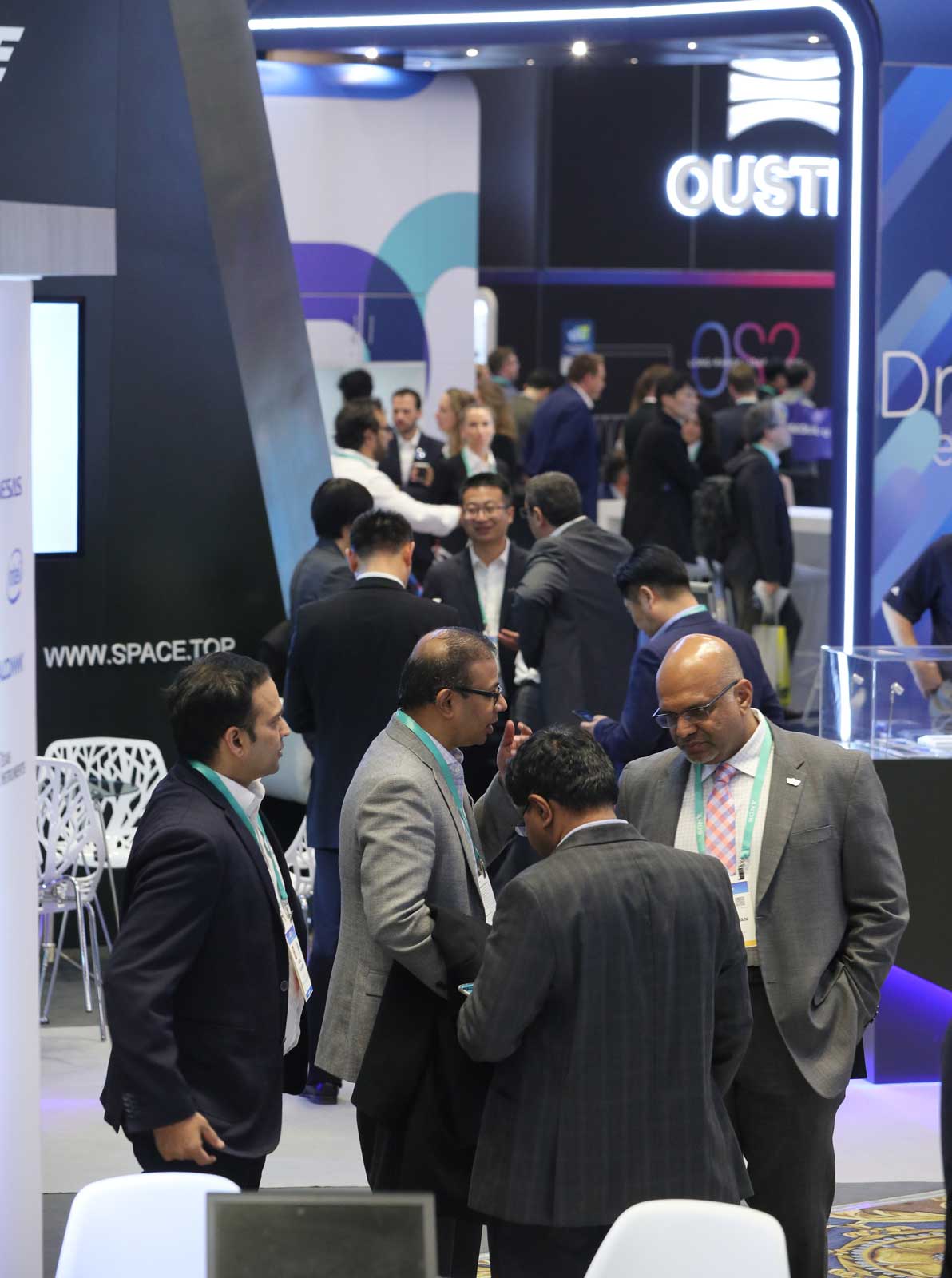 ces_vegas_02.jpg