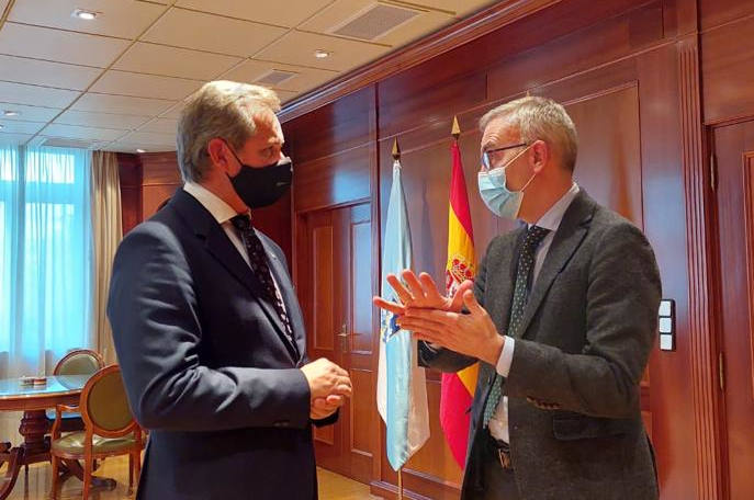 Miñones na reunión con Manuel Ángel Alonso, director de Telefónica en Galicia