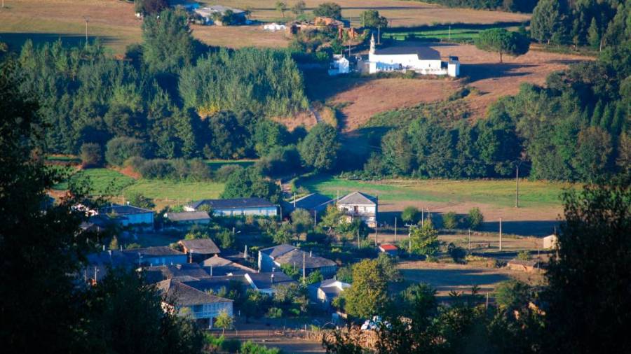 Un dos núcleos de poboación de Bóveda nunha imaxe de El Correo Gallego