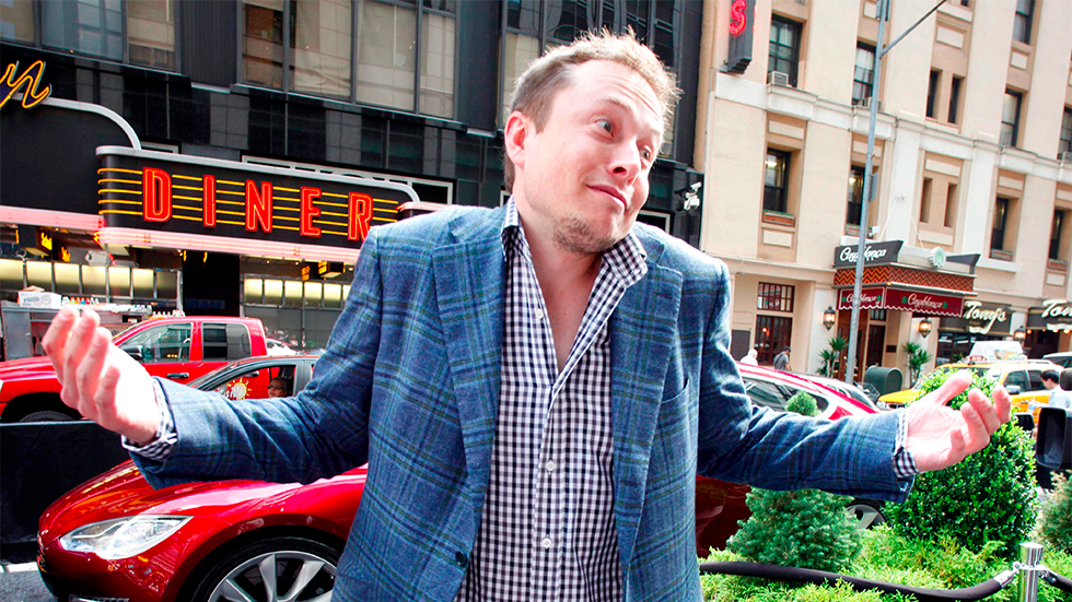 elon Elon Musk: "Para derrotar a la inteligencia artificial, los humanos deben convertirse en cyborgs"