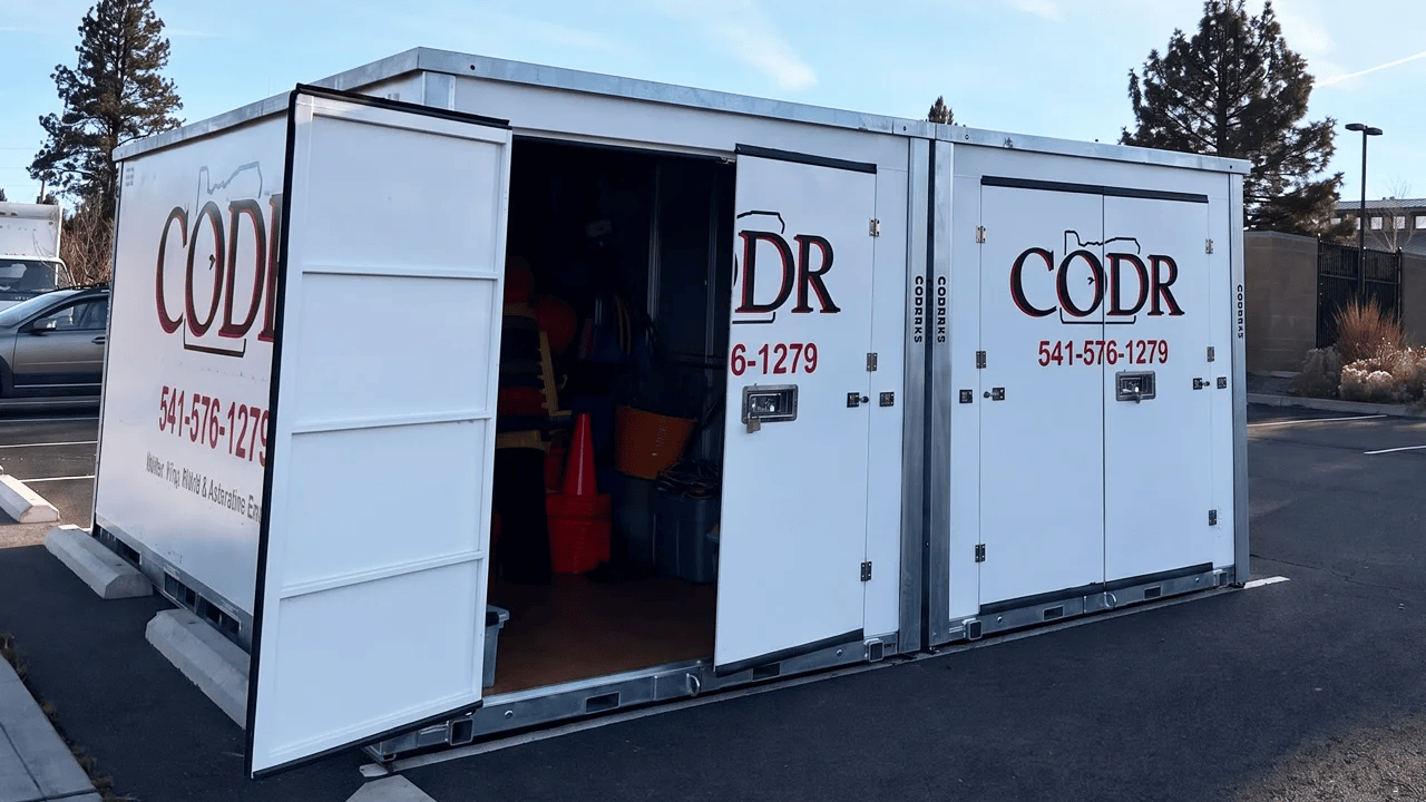 How to pack a storage container