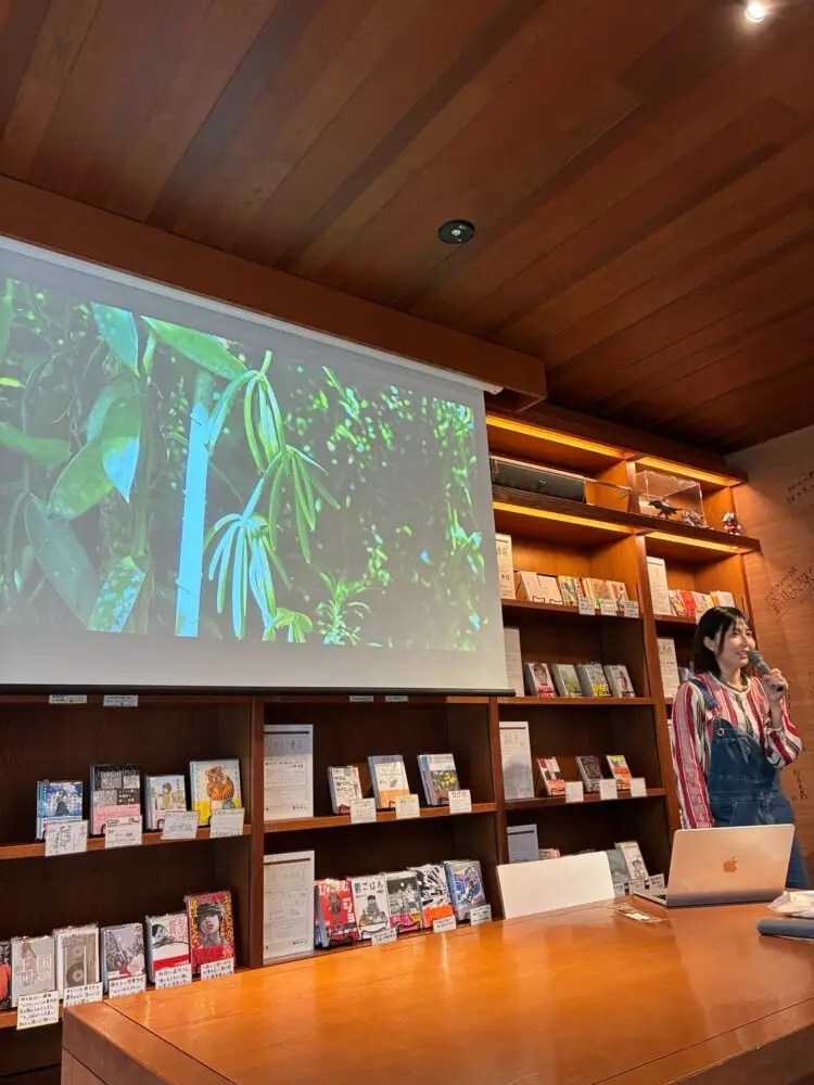 TSUTAYA BOOKSTORE 梅田MeRISEで出店しました