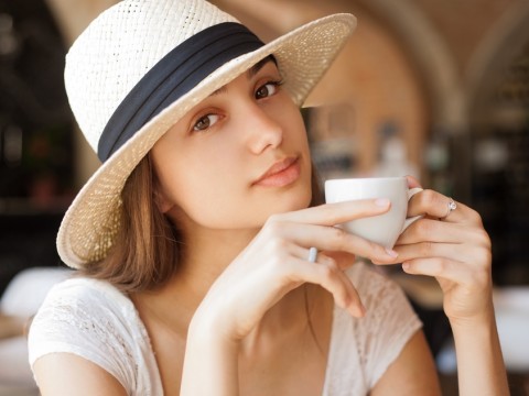 ニ日酔いにはコーヒーを！～カフェイン効果で頭痛の原因を取り除く～