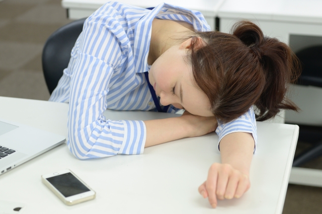 脳を活性化させる仮眠のとり方｜ポイントを抑えて頭をリセット