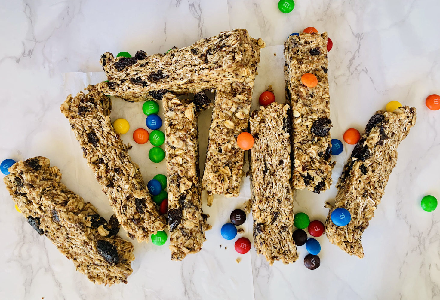 Healthy Trail Mix Granola Bars
