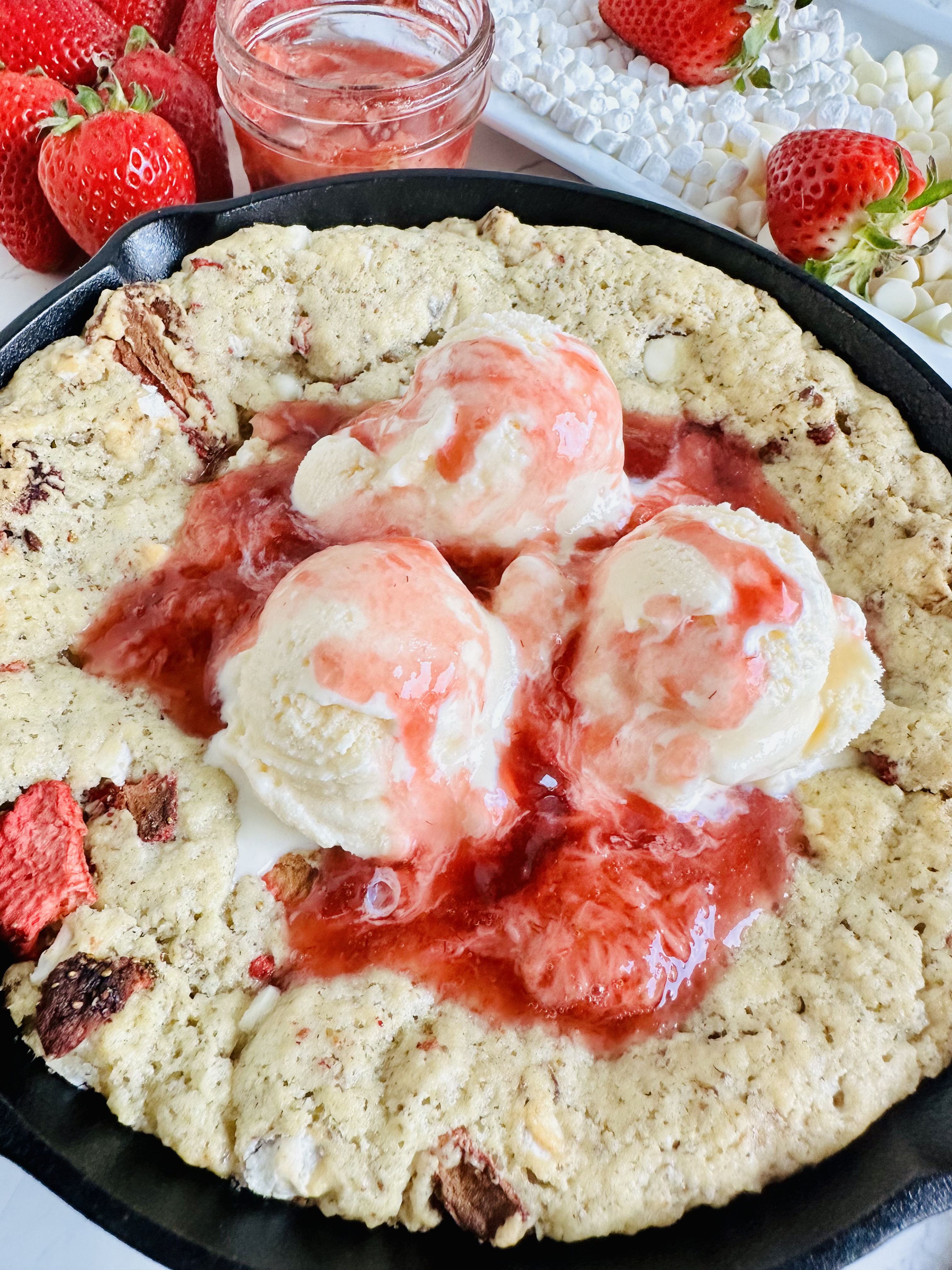Strawberry Shortcake Pizookie