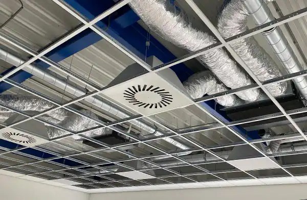 Open plafond met WTW en airconditioning