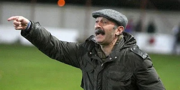 ¿Cómo está el fútbol en Logroño? 5 El mítico Tato Abadía dirige a la S.D. Logroñes.