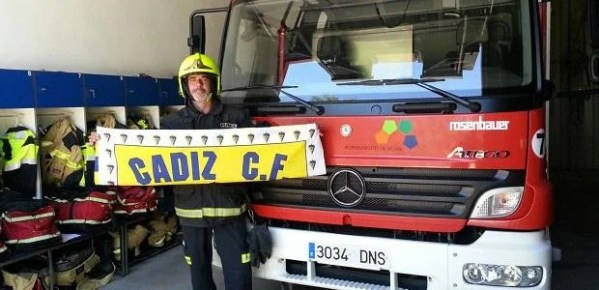 bombeiro futebolista profissional 1 israel de bombero cadiz directo