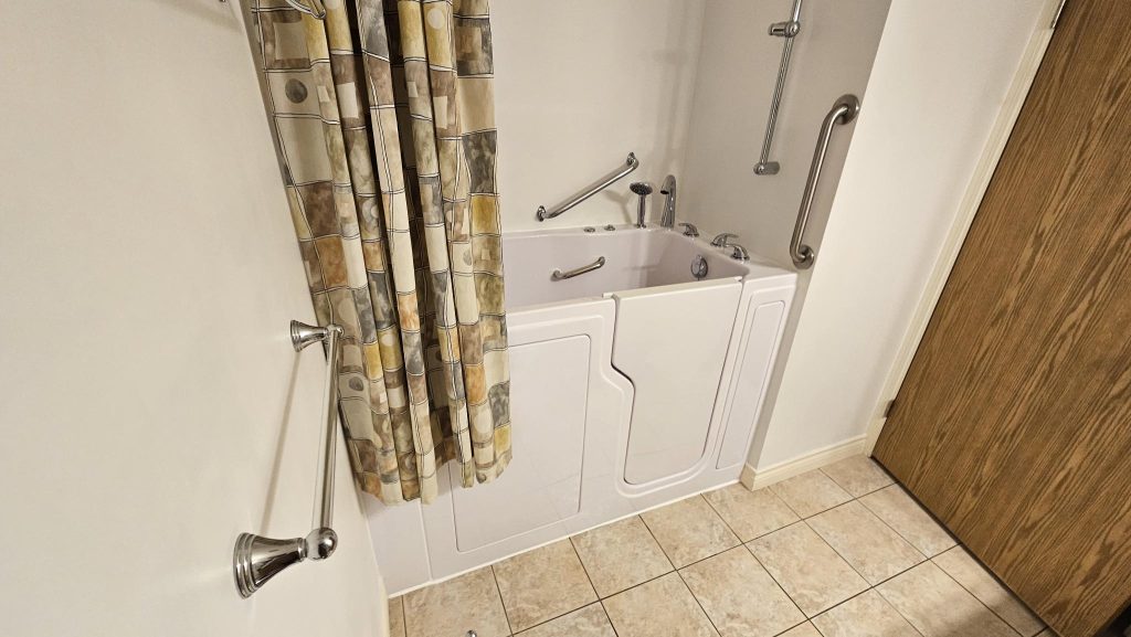 Shawnigan accessible bathtub after