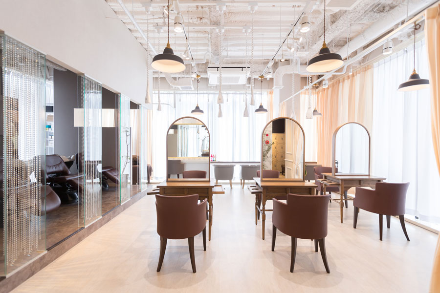 大阪府の美容室・美容院・ヘアサロンの内装デザイン事例（株式会社colmo design plus i）