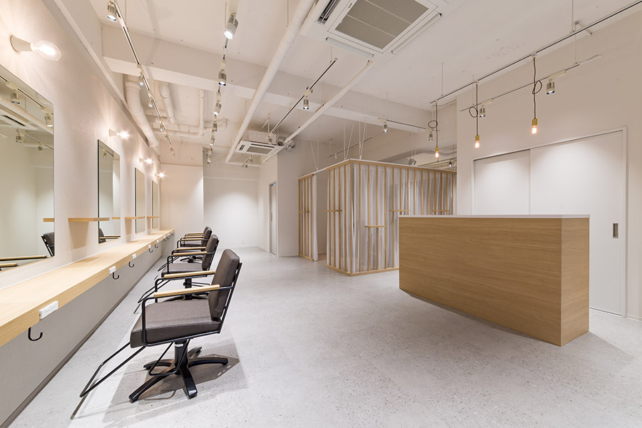 大阪府の美容室・美容院・ヘアサロンの内装デザイン事例（株式会社colmo design plus i）