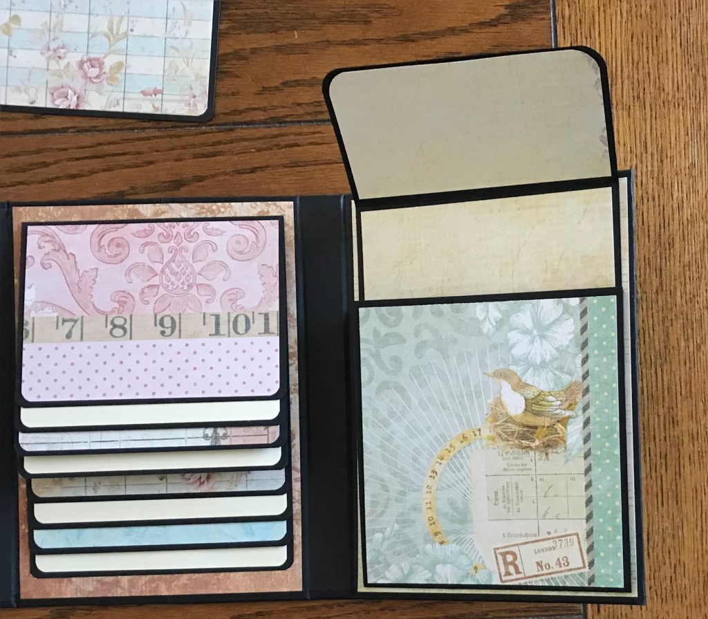 Close-up photo showing the gusseted pocket feature on the inside right cover for today’s Tri-fold Folio Album Flip Through post. 