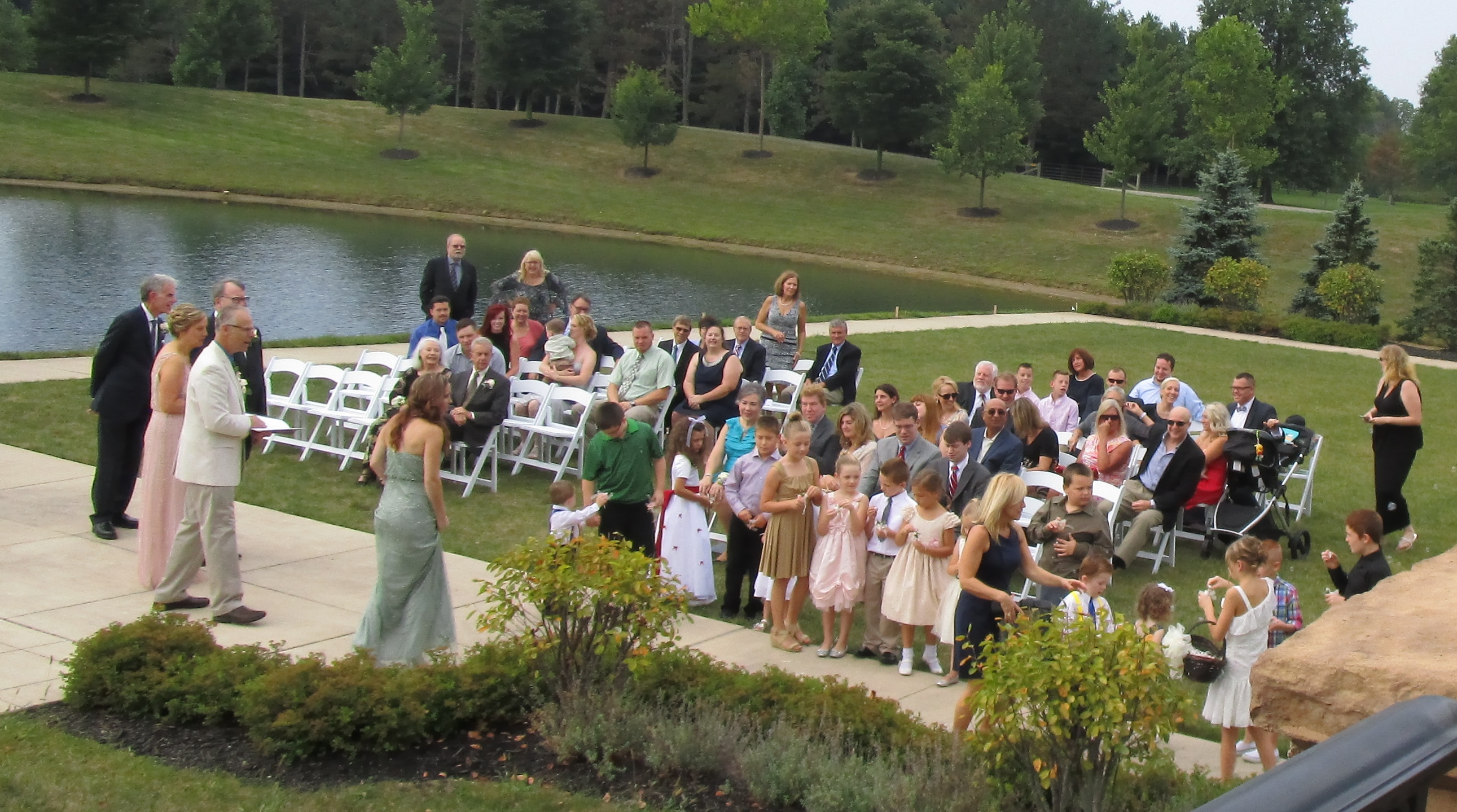 3 ways to include stepchildren in your wedding