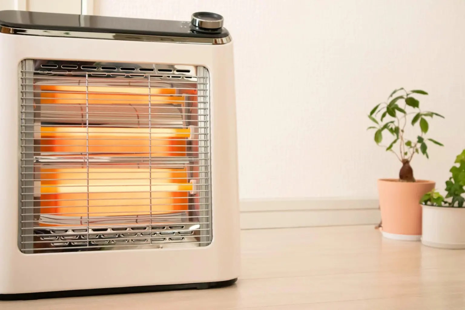 電気ストーブの電気代はいくら？種類別の料金相場や節約のコツを解説 