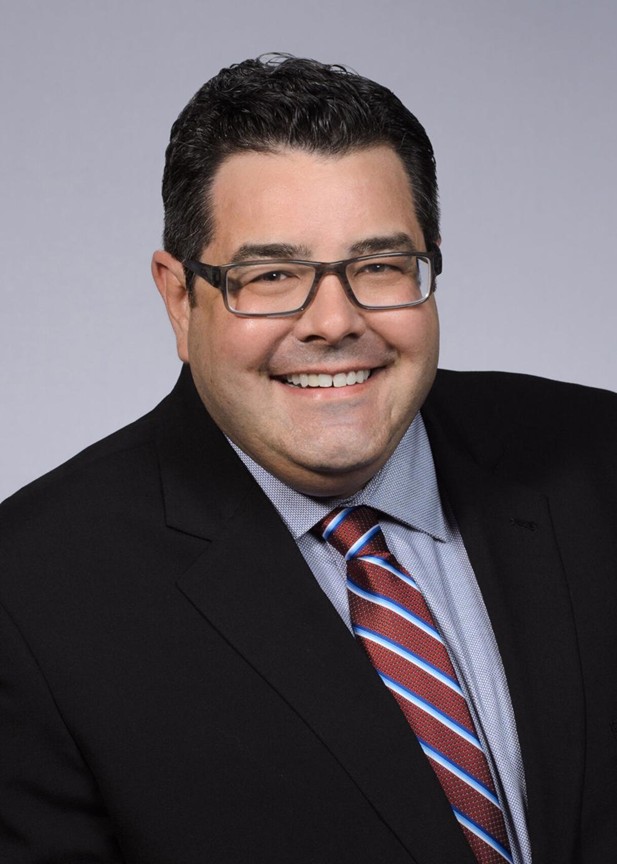 Chris Coates, Lee Enterprises