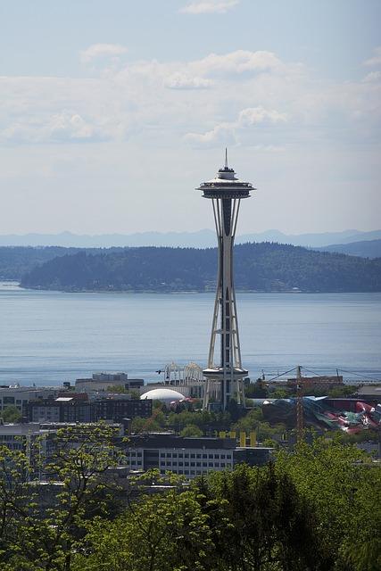 The Lede Balloon #181: Khosla family agrees to purchase defending Super Bowl champion Seattle Seahawks for $9.612B